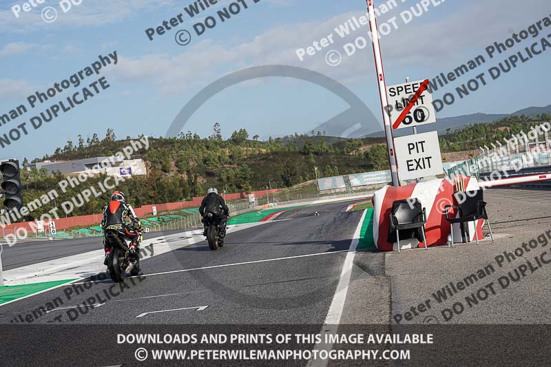 motorbikes;no limits;peter wileman photography;portimao;portugal;trackday digital images